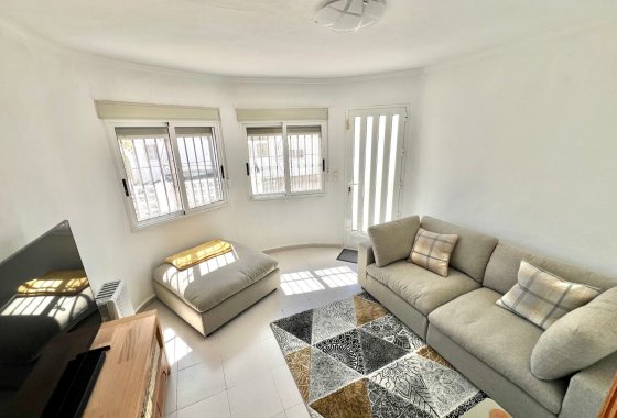 Reventa - Villa independiente - La Marina