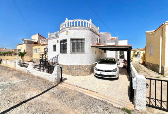 Reventa - Villa independiente - La Marina