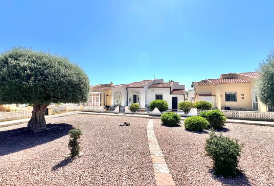 Reventa - Villa independiente - La Marina
