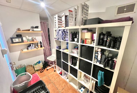 Reventa - commercial property - La Marina