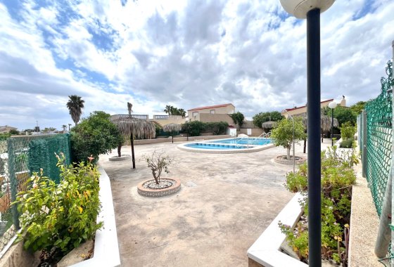Resale - Semi Detached Villa - La Marina