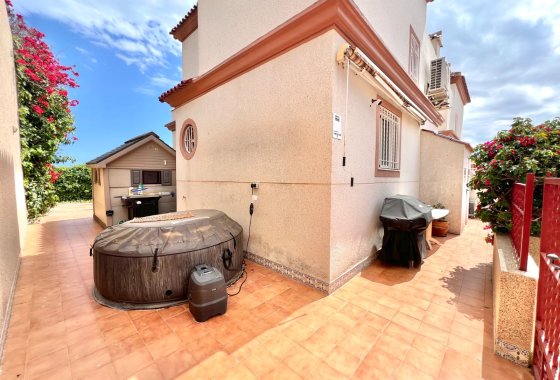 Resale - Semi Detached Villa - La Marina