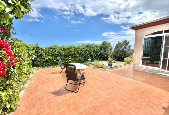 Resale - Semi Detached Villa - La Marina