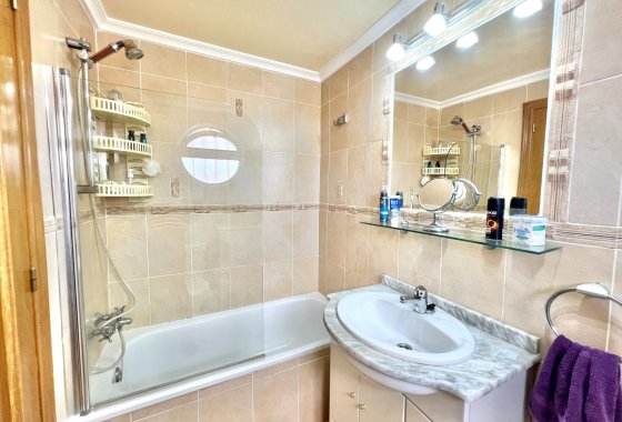 Resale - Semi Detached Villa - La Marina