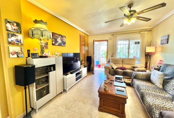Resale - Semi Detached Villa - La Marina