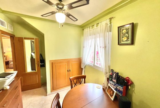 Resale - Semi Detached Villa - La Marina