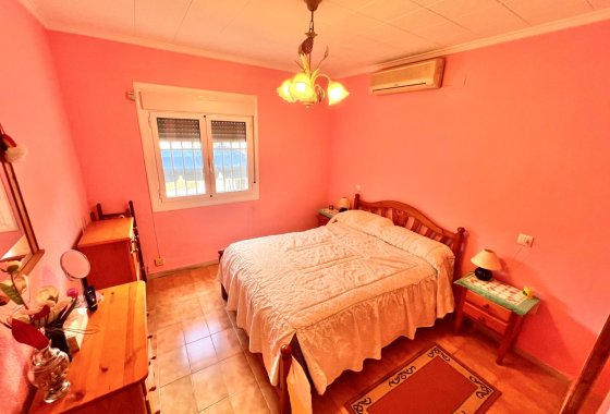 Resale - Detached Villa - La Marina