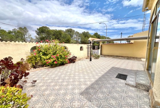 Resale - Detached Villa - La Marina