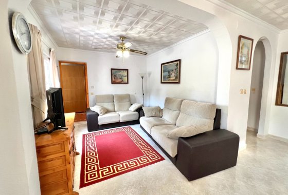 Resale - Detached Villa - La Marina