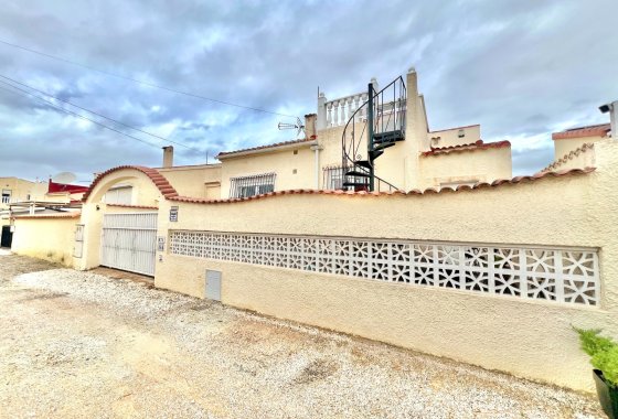 Resale - Detached Villa - La Marina