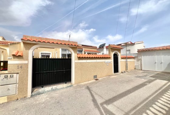 Resale - Detached Villa - La Marina