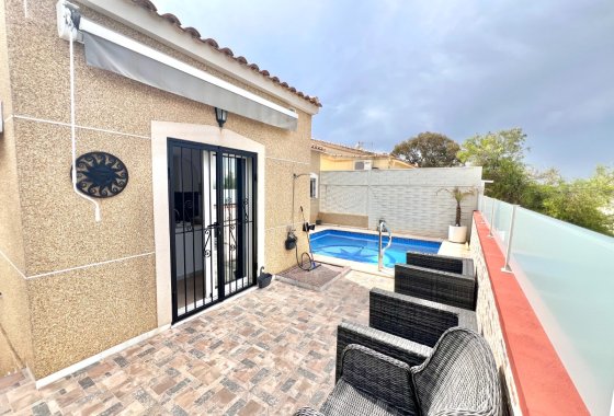 Resale - Detached Villa - La Marina