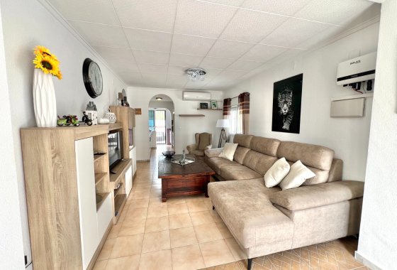 Resale - Detached Villa - La Marina