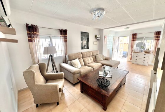 Resale - Detached Villa - La Marina