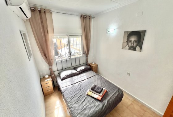 Resale - Detached Villa - La Marina