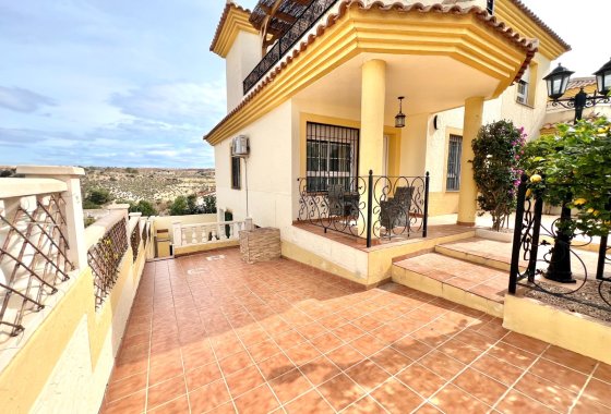 Resale - Semi Detached Villa - La Marina