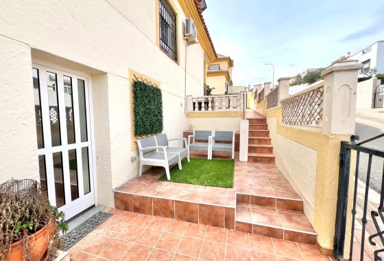 Resale - Semi Detached Villa - La Marina