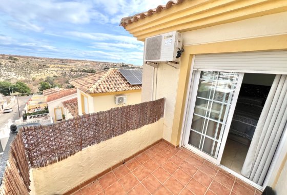Resale - Semi Detached Villa - La Marina