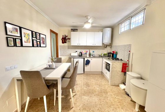 Resale - Semi Detached Villa - La Marina