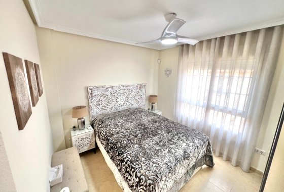 Resale - Semi Detached Villa - La Marina