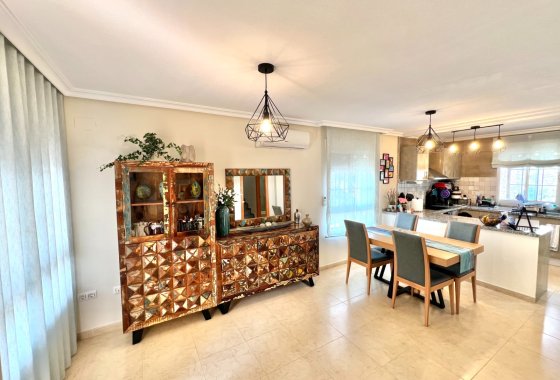 Resale - Semi Detached Villa - La Marina
