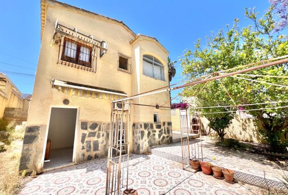 Reventa - Villa independiente - La Marina