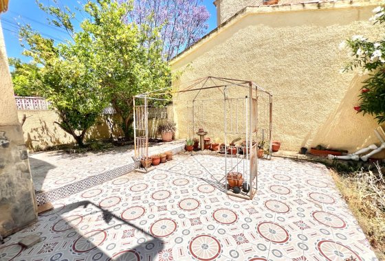 Reventa - Villa independiente - La Marina