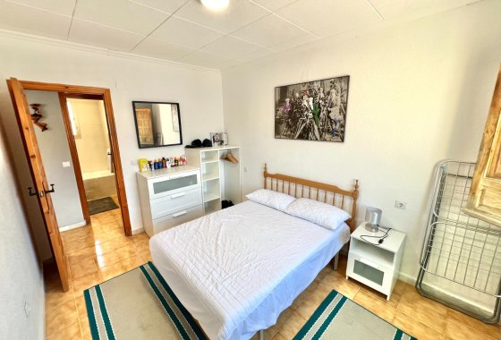 Reventa - Villa independiente - La Marina