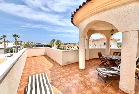 Resale - Detached Villa - La Marina