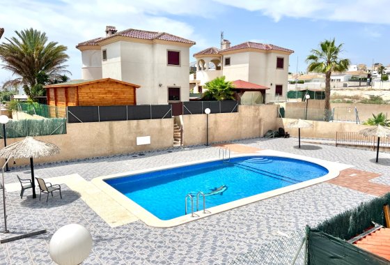 Resale - Detached Villa - La Marina