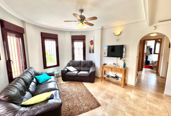 Resale - Detached Villa - La Marina
