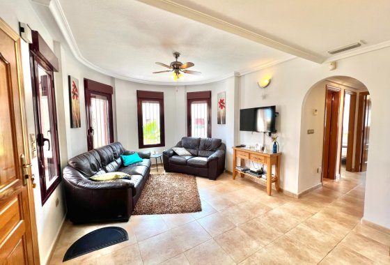 Resale - Detached Villa - La Marina