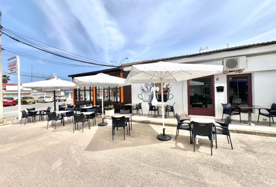 Resale - commercial property - La Marina