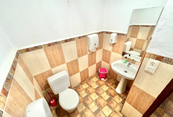 Resale - commercial property - La Marina