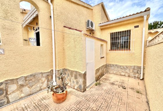 Resale - Detached Villa - La Marina