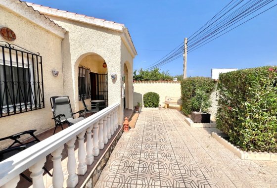 Resale - Detached Villa - La Marina