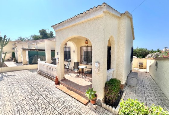 Resale - Detached Villa - La Marina