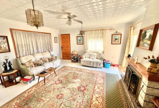 Resale - Detached Villa - La Marina