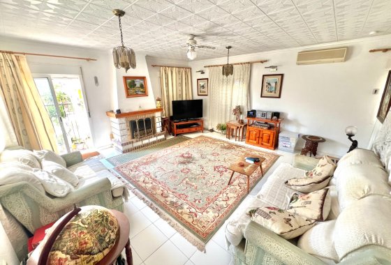 Resale - Detached Villa - La Marina