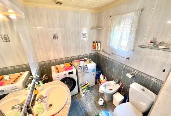 Resale - Detached Villa - La Marina