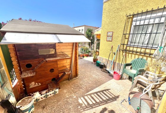 Resale - Detached Villa - La Marina