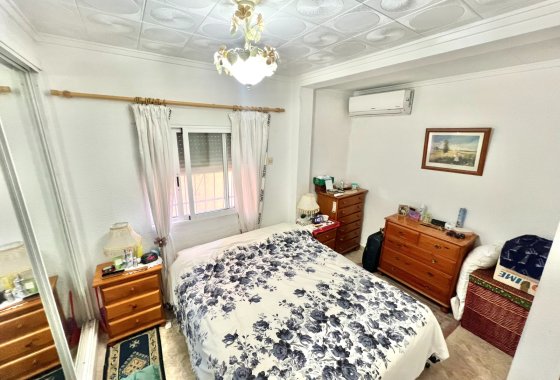 Resale - Detached Villa - La Marina