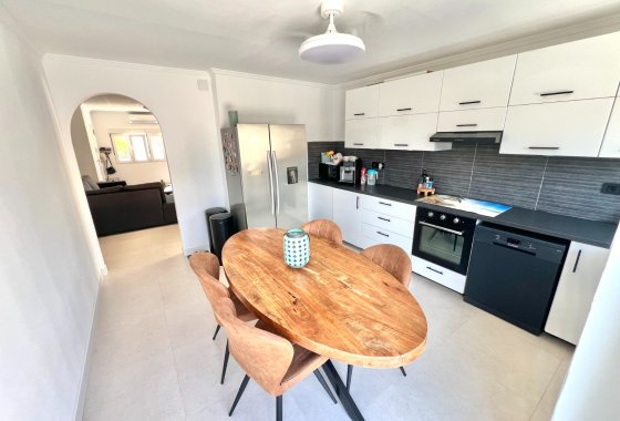 Resale - Detached Villa - La Marina