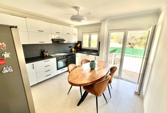 Resale - Detached Villa - La Marina
