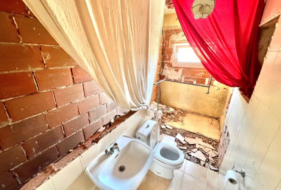 Resale - Detached Villa - La Marina