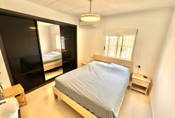 Resale - Detached Villa - La Marina