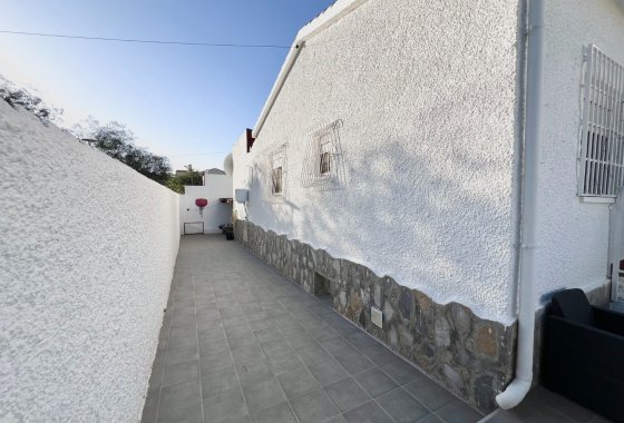 Resale - Detached Villa - La Marina