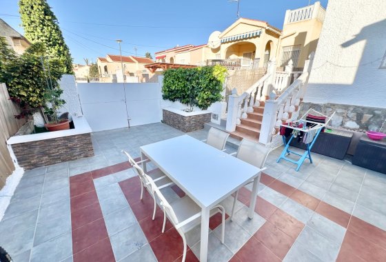 Resale - Detached Villa - La Marina