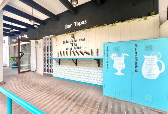Resale - commercial property - La Marina