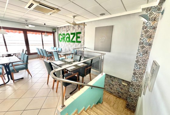 Resale - commercial property - La Marina